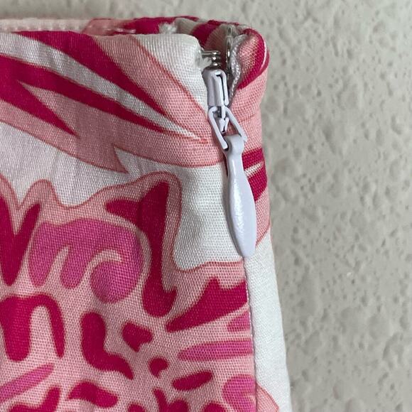 Golftini Rose Skort Size 14 Hot Pink White Floral Skirt Decorative Buttons - Picture 5 of 8